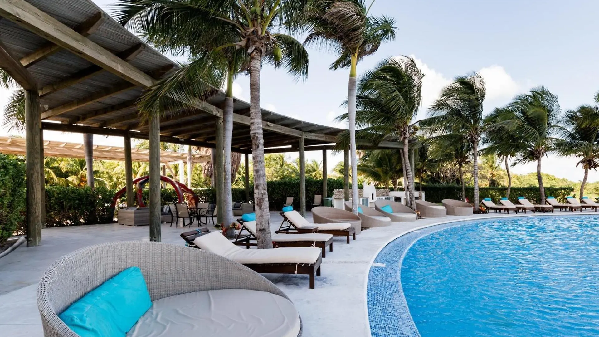 Beach, Pool 3Br Apartment - 8 Guests Cancun